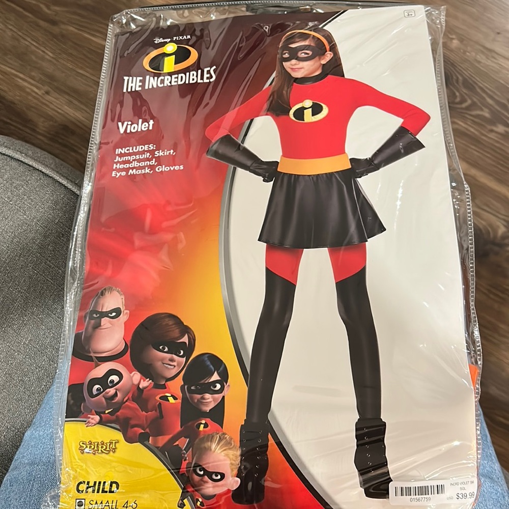 Violet girl costume size small